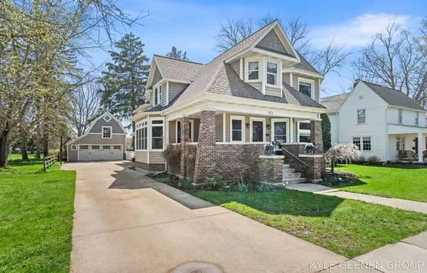 122 E Central Avenue, Zeeland, MI 49464