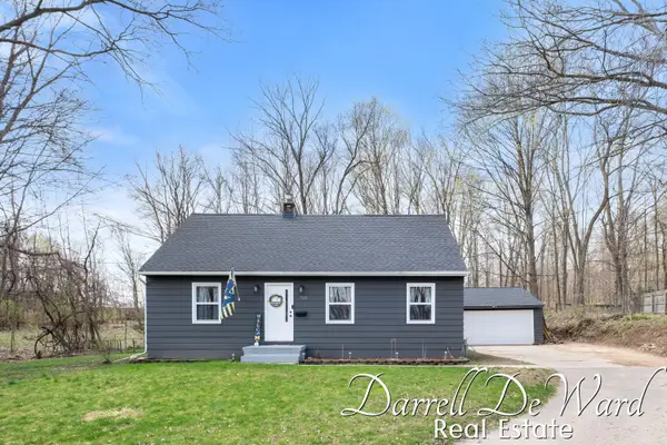 7991 Broadmoor Avenue Se, Caledonia, MI 49316