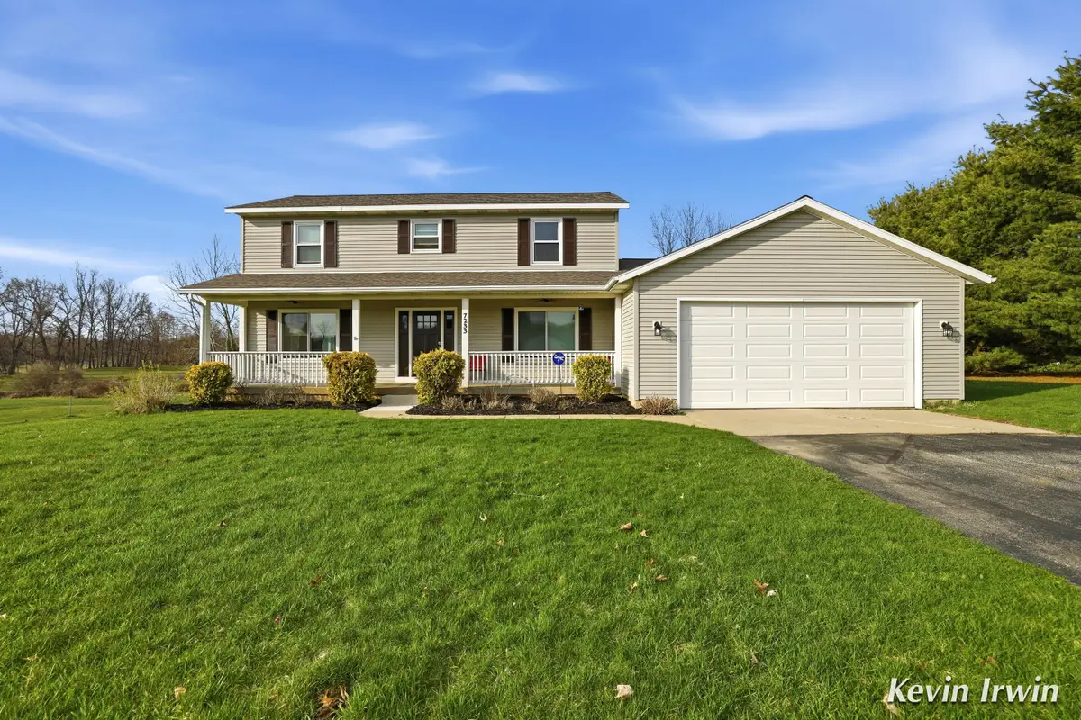 7233 Russet Trail Ne, Rockford, MI 49341 - #1