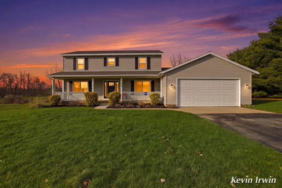 7233 Russet Trail Ne, Rockford, MI 49341 - #2