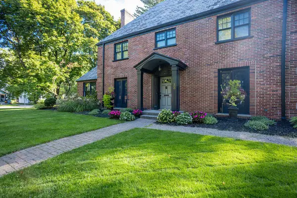 500 Rosewood Avenue Se, Grand Rapids, MI 49506