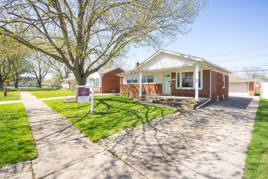 28053 Fountain Street, Roseville, MI 48066 - #2