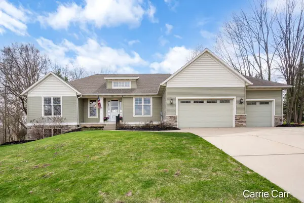 80 Chelsea Court Ne, Rockford, MI 49341