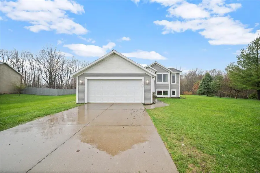 2194 Winston View Drive Ne, Cedar Springs, MI 49319 - #3