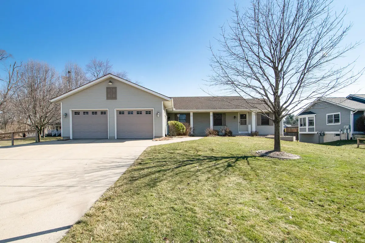 4180 Ivanrest Avenue Sw, Grandville, MI 49418 - #1