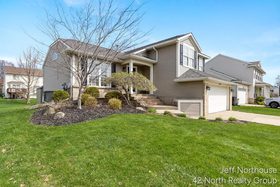 3695 S Falling Leaf Drive Se, Grand Rapids, MI 49512 - #2