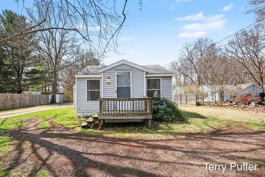 1941 Interwood Street, Muskegon, MI 49442 - #2