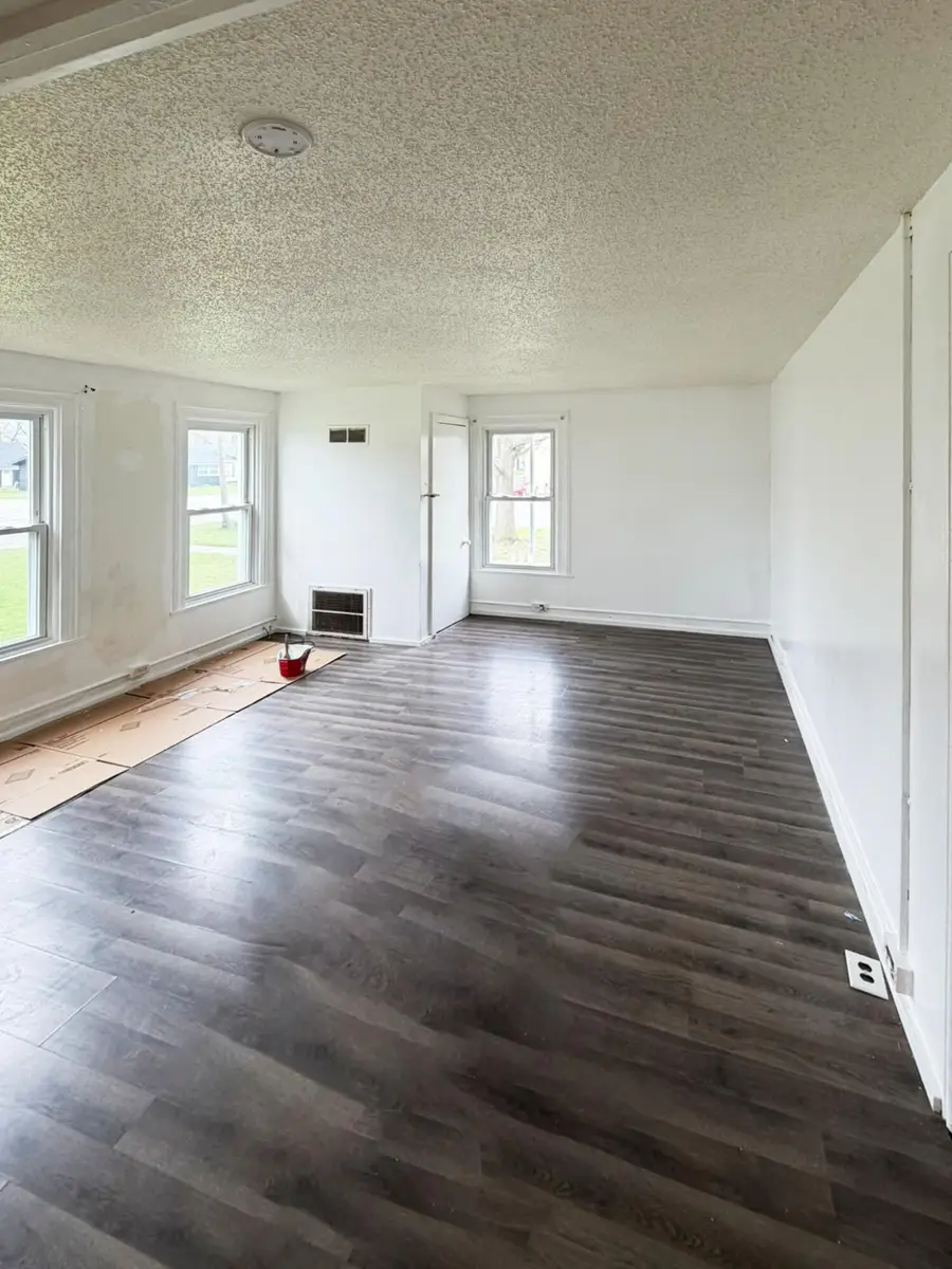 112 W Clinton Street, Augusta, MI 49012 - #2