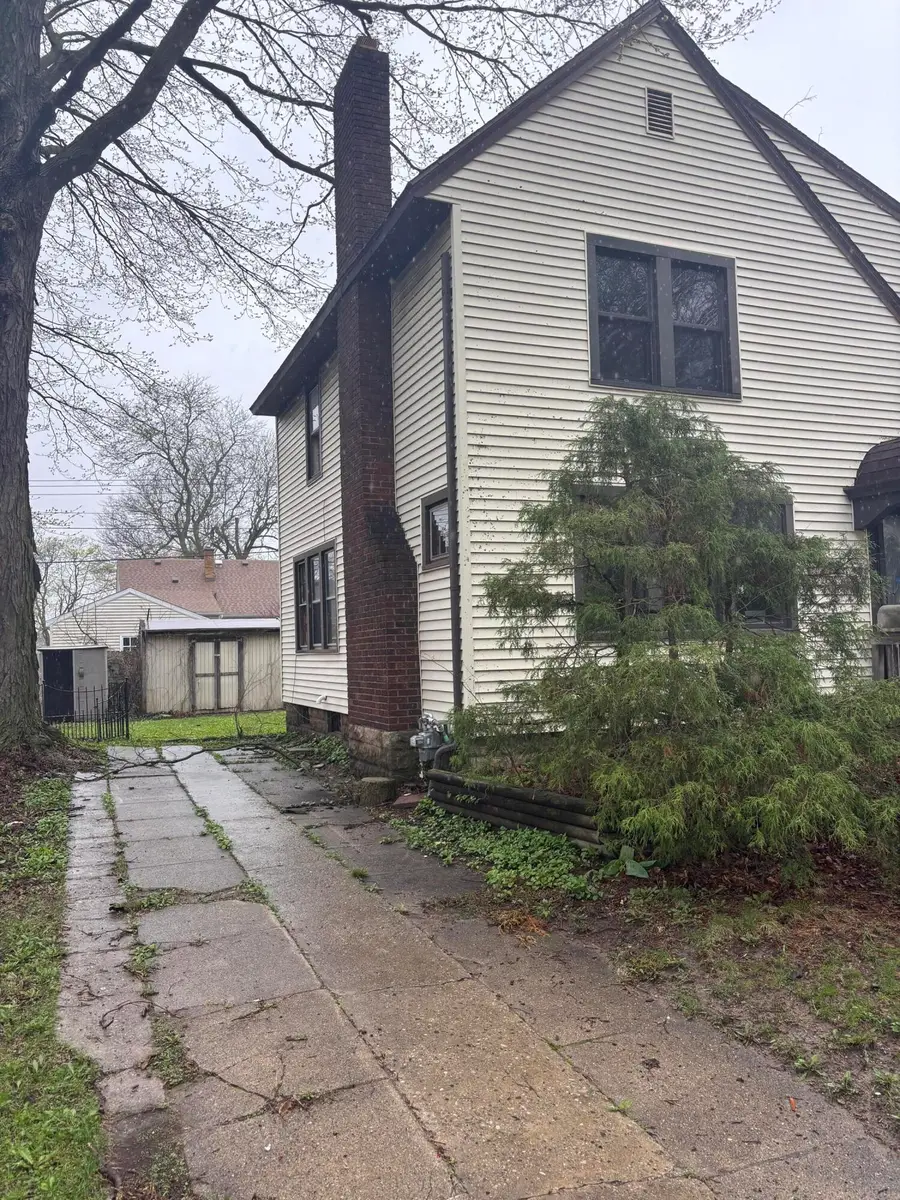 745 Durant Street, Lansing, MI 48915 - #3