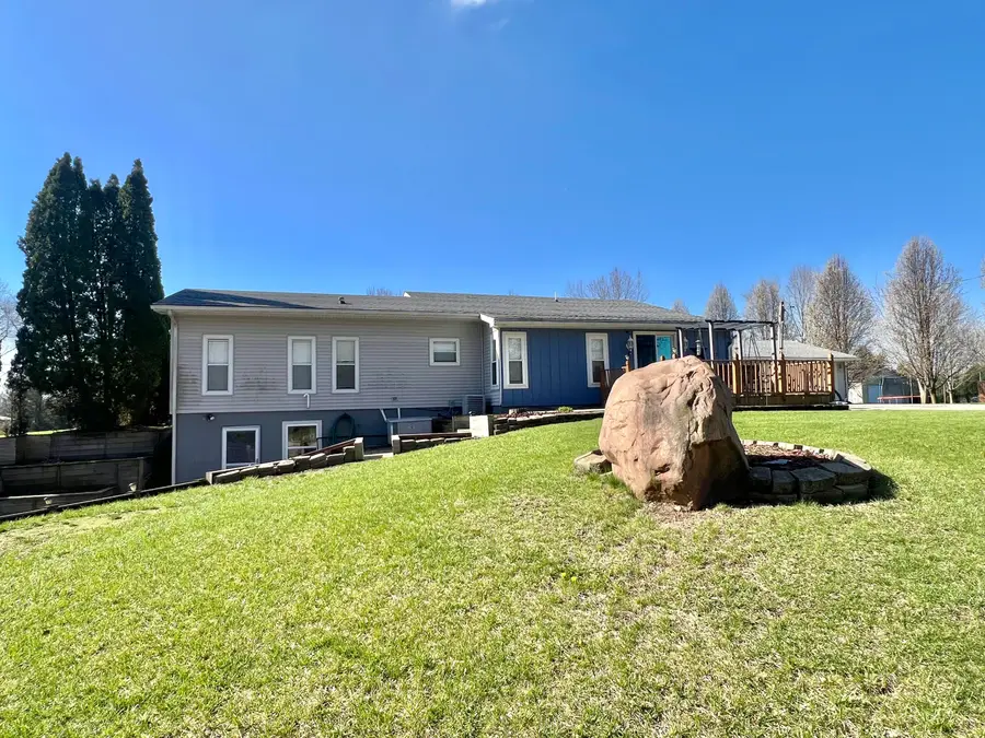 833 Crauns Lane, Quincy, MI 49082 - #2