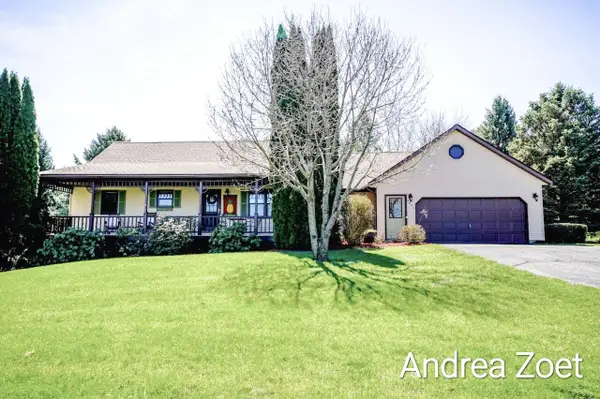 9571 Kraft Avenue Se, Caledonia, MI 49316