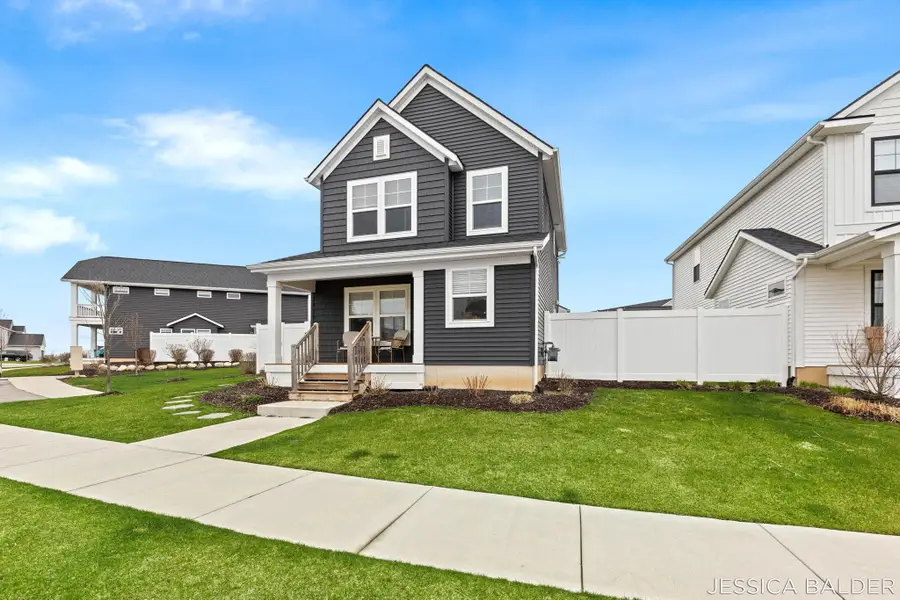 8324 Cooks Corner Drive Se, Byron Center, MI 49315 - #2