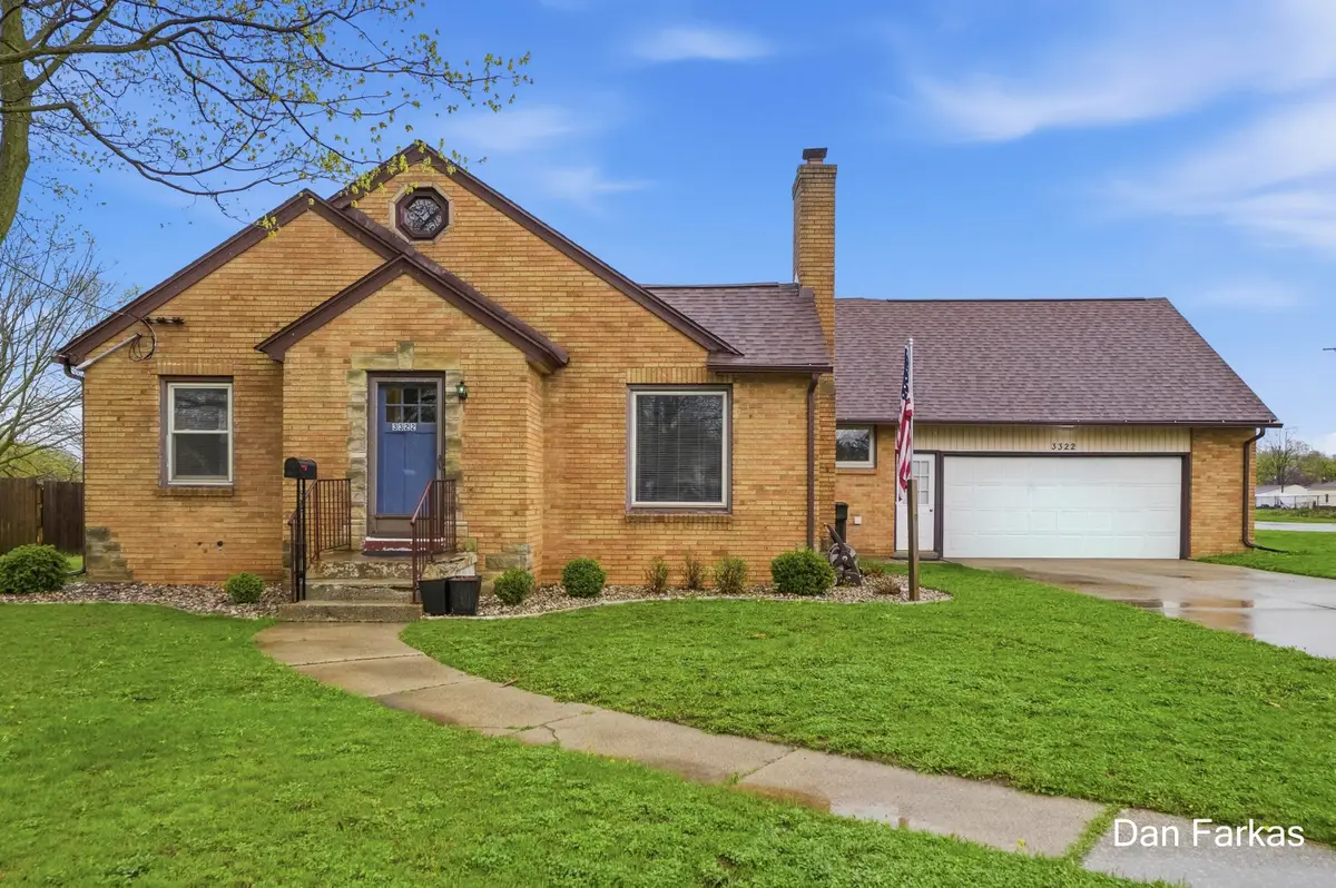 3322 Burlingame Avenue Sw, Wyoming, MI 49509 - #1