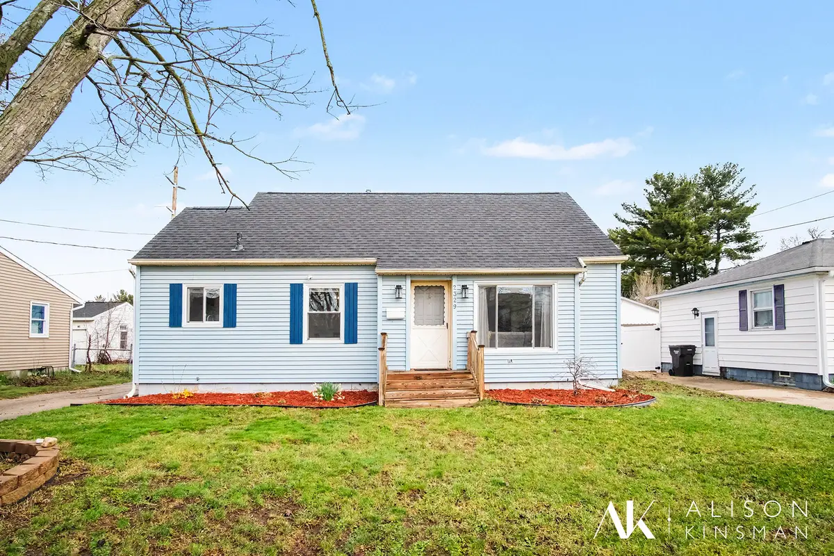 2329 Golden Street Sw, Wyoming, MI 49519 - #1