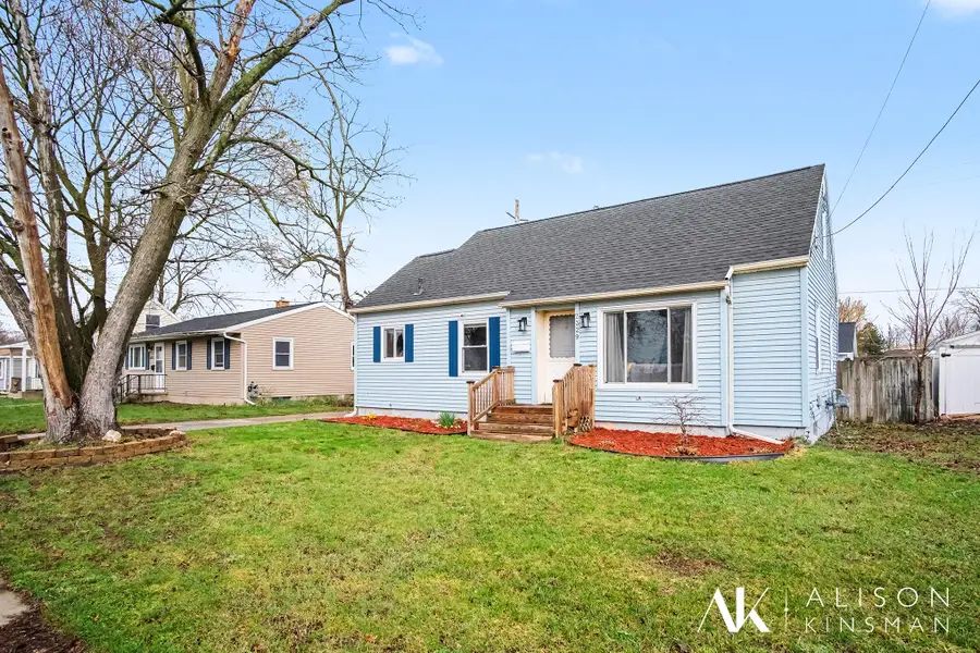 2329 Golden Street Sw, Wyoming, MI 49519 - #2