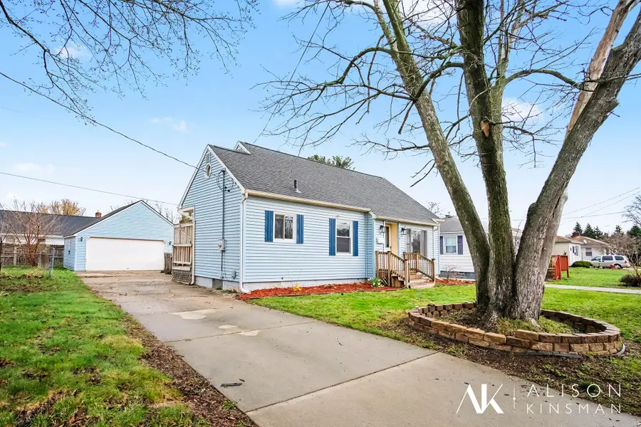 2329 Golden Street Sw, Wyoming, MI 49519 - #3