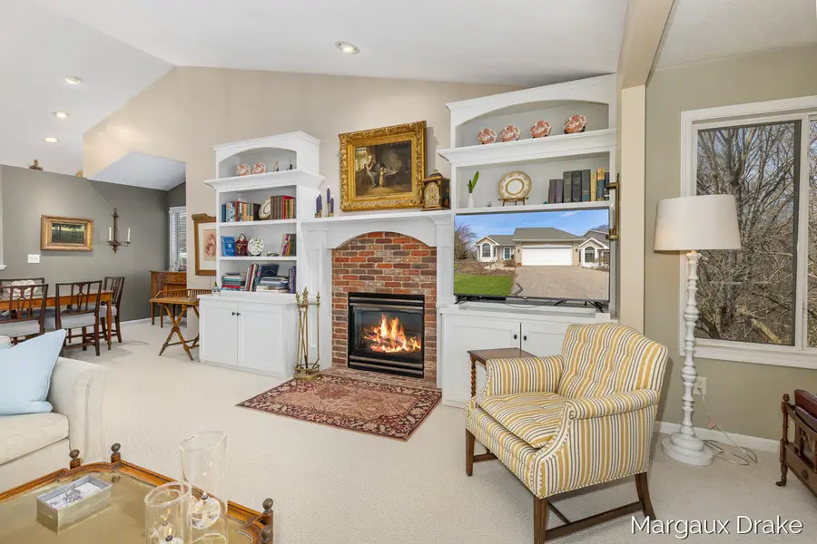 1946 Dunlin Court Ne, Grand Rapids, MI 49505 - #2