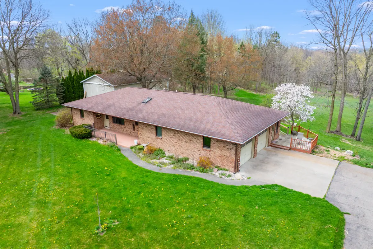 7325 E Ml Avenue, Kalamazoo, MI 49048 - #1