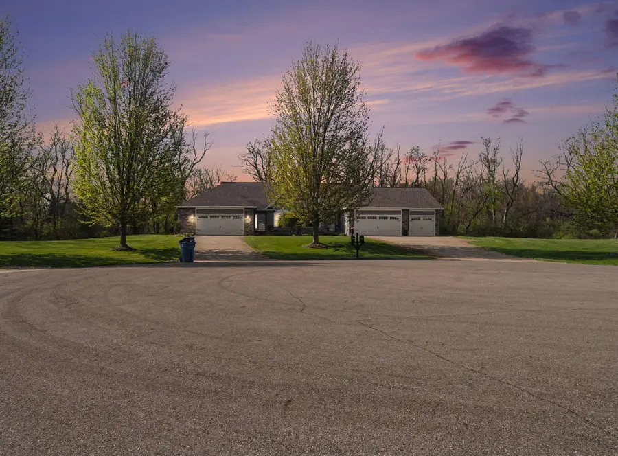 3183 Nighthawk Lane #8, Battle Creek, MI 49015 - #3