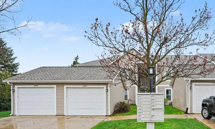 1492 Fox Pointe Circle, Ann Arbor, MI 48108 - #2