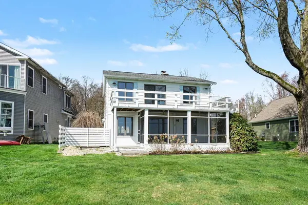 11987 W Indian Lake Drive, Vicksburg, MI 49097