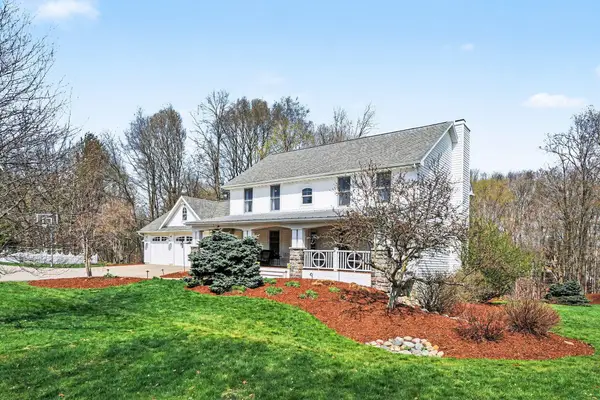 12132 Millpond Drive Nw, Grand Rapids, MI 49534