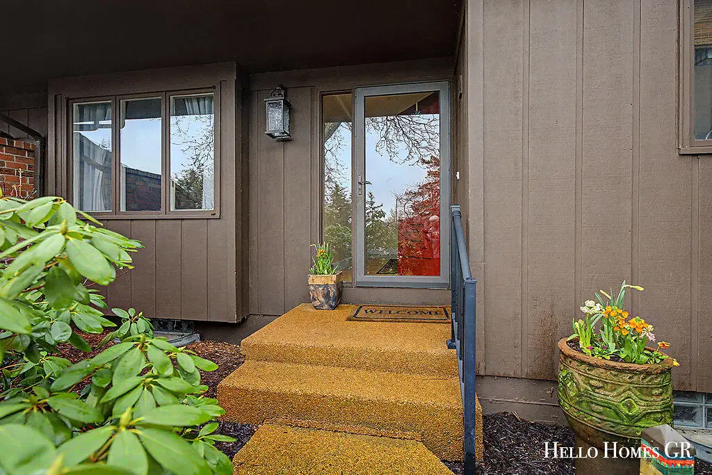 5980 Parview Drive Se, Grand Rapids, MI 49546 - #1