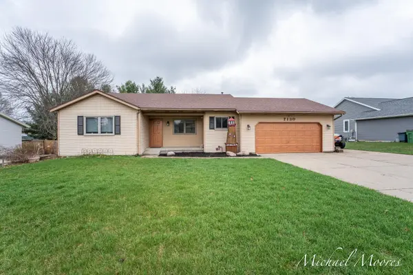 7130 28th Avenue, Hudsonville, MI 49426