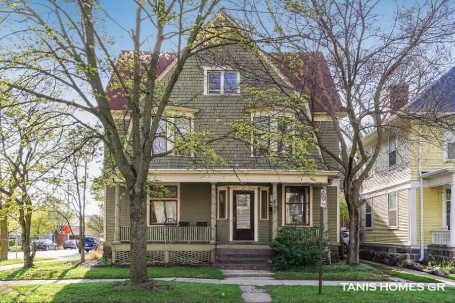 201 Lafayette Avenue Ne, Grand Rapids, MI 49503 - #2