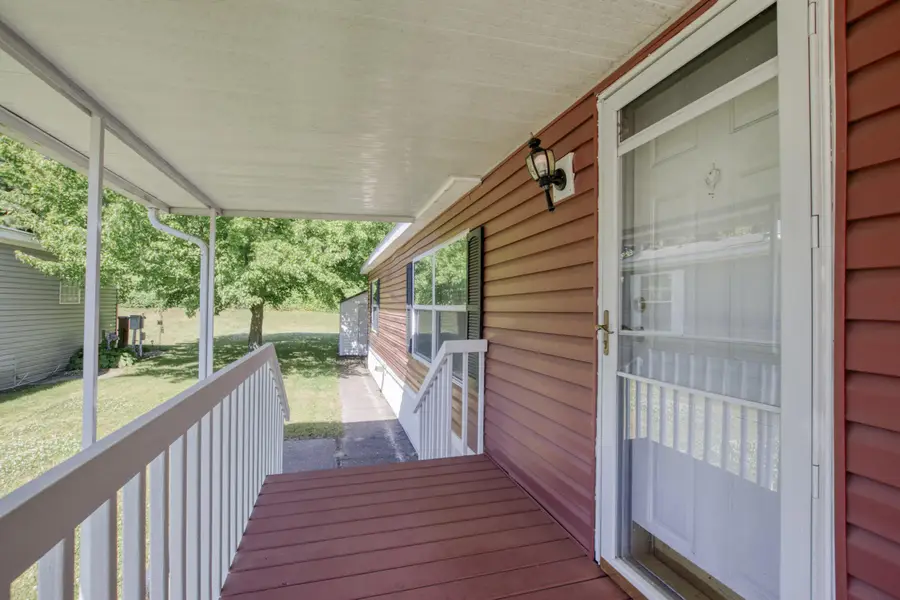 1163 Maple Leaf Lane Nw, Walker, MI 49534 - #2