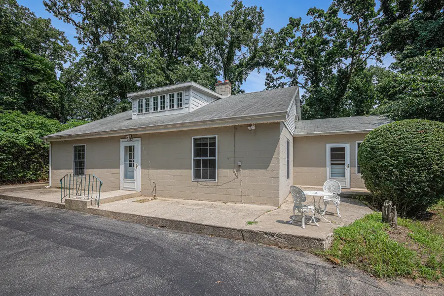 49209 Howard Avenue, New Buffalo, MI 49117 - #3