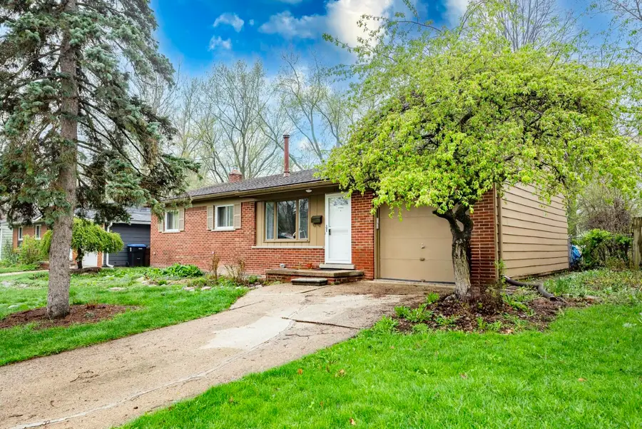 827 N Mansfield Street, Ypsilanti, MI 48197 - #2