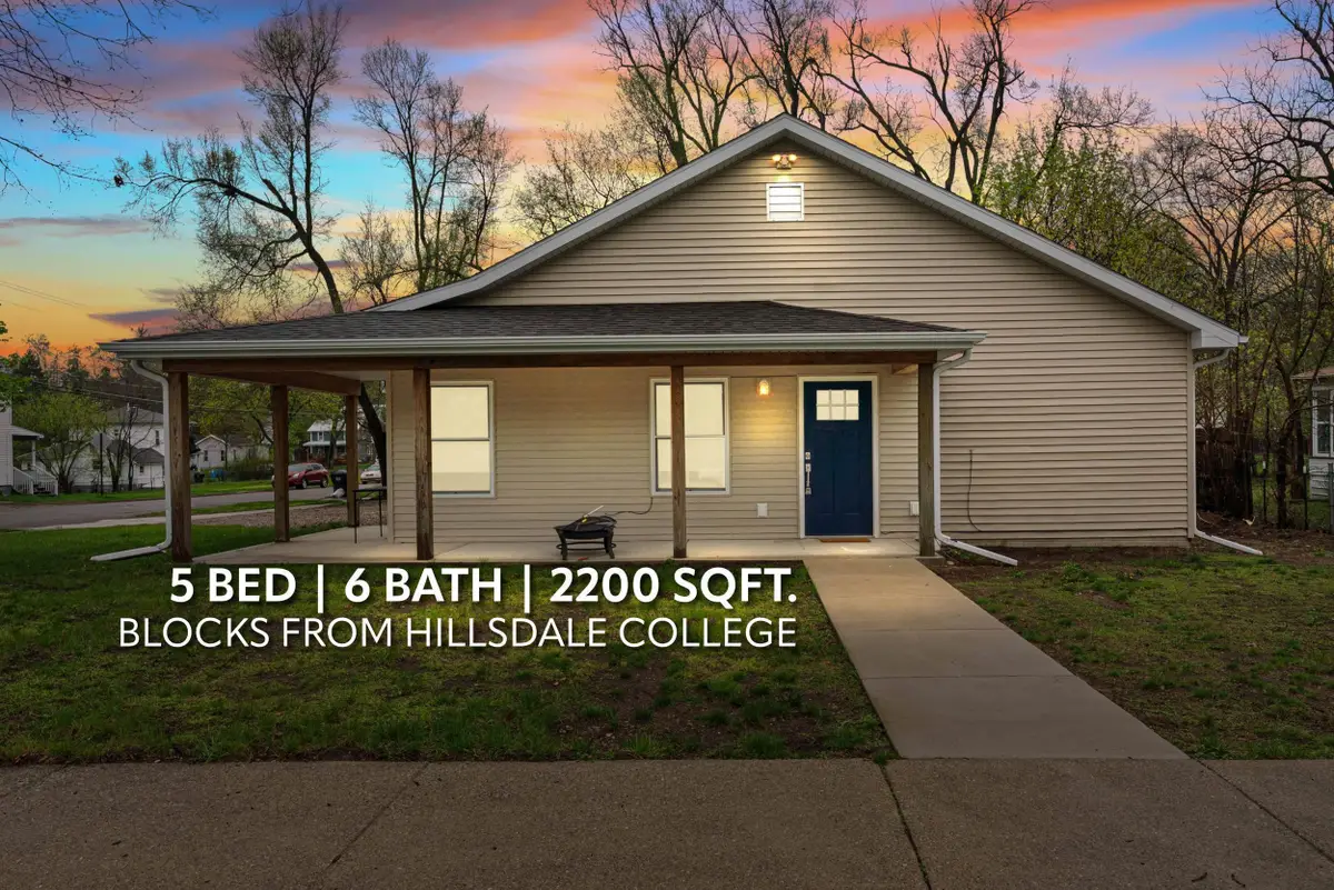 91 Union Street, Hillsdale, MI 49242 - #1