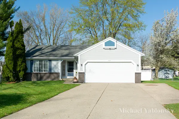 725 Brittany Court Se, Grand Rapids, MI 49548