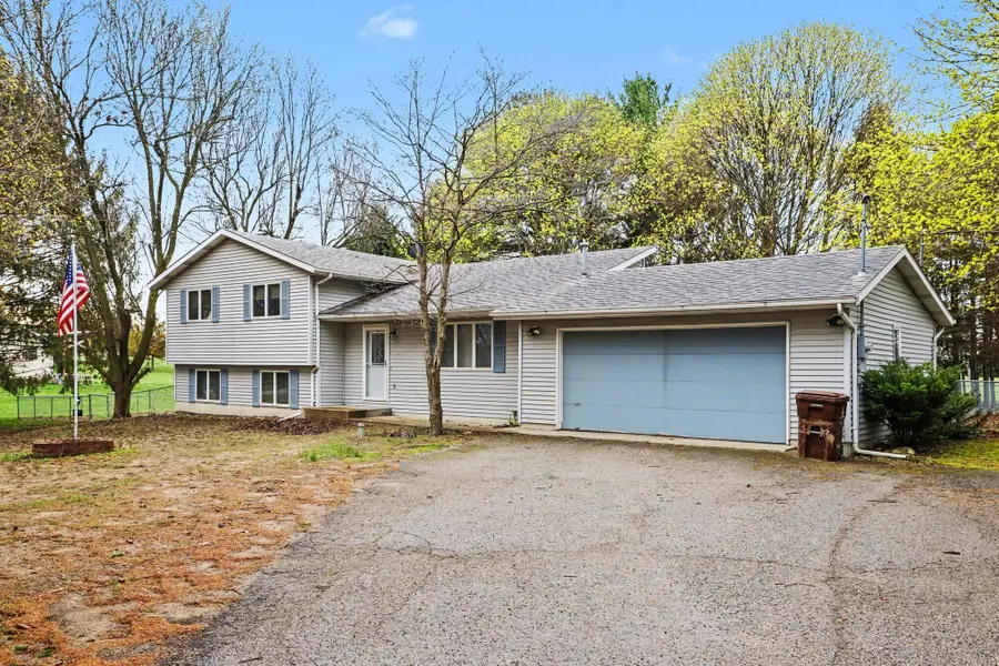 6955 Osborne Road, Delton, MI 49046 - #2