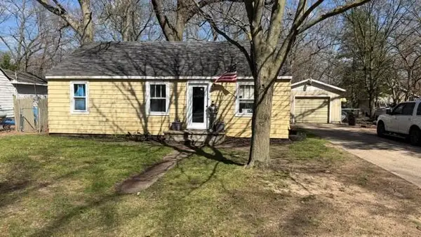 2970 Valley Street, Norton Shores, MI 49444