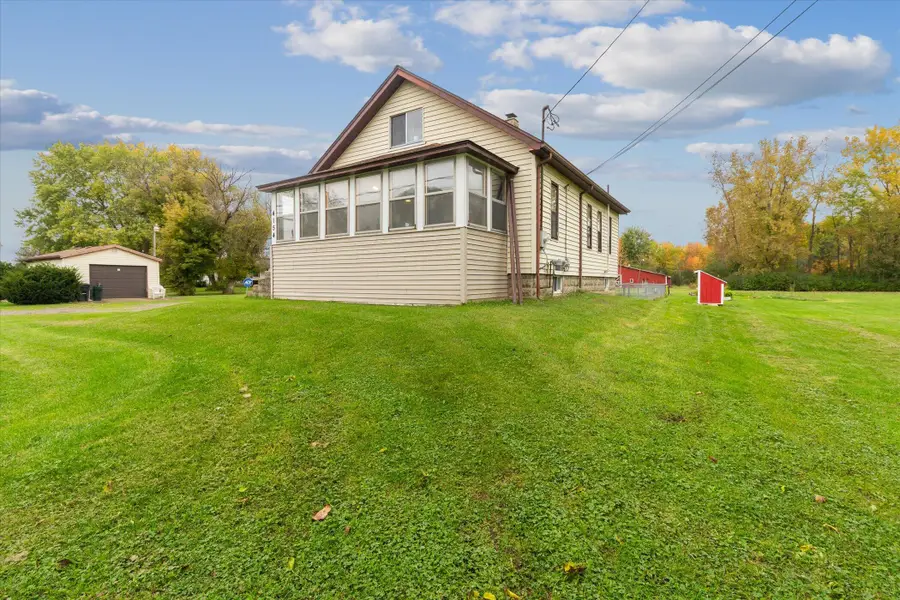 4154 W Carpenter Road, Flint, MI 48504 - #3