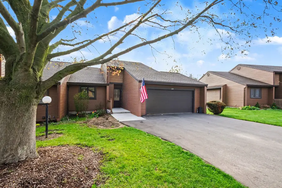 625 Maple Creek Drive, Holland, MI 49423 - #3