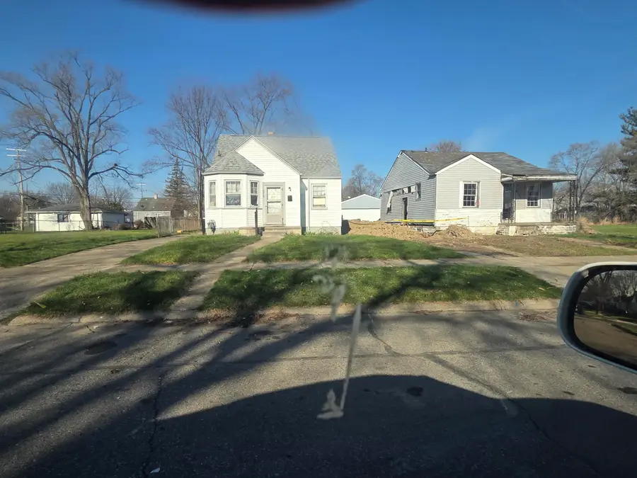 8225 Grandville Avenue, Detroit, MI 48228 - #2