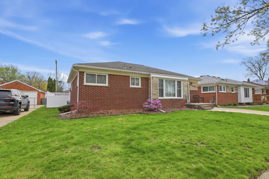 18765 Dale Avenue, Allen Park, MI 48101 - #2