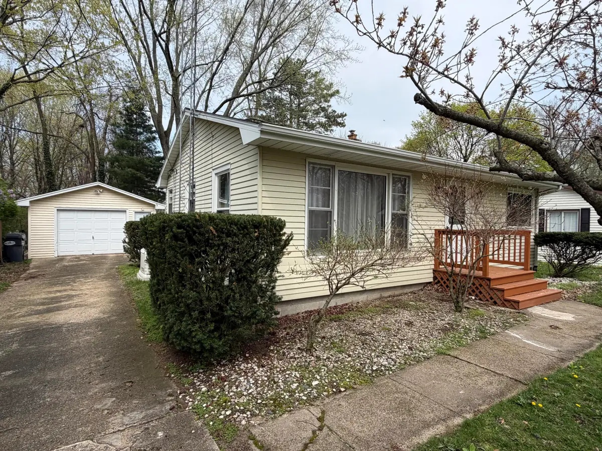 121 Elmside Road, Benton Harbor, MI 49022 - #1