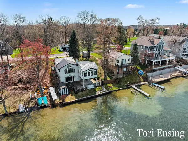 2662 Lakeside Drive, Stanton, MI 48888