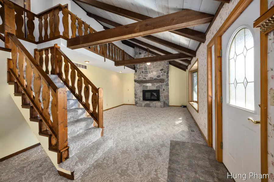 7724 W Lake Drive, Stanwood, MI 49346 - #3