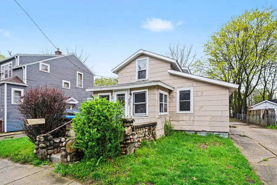 3303 Madison Street, Kalamazoo, MI 49008 - #3