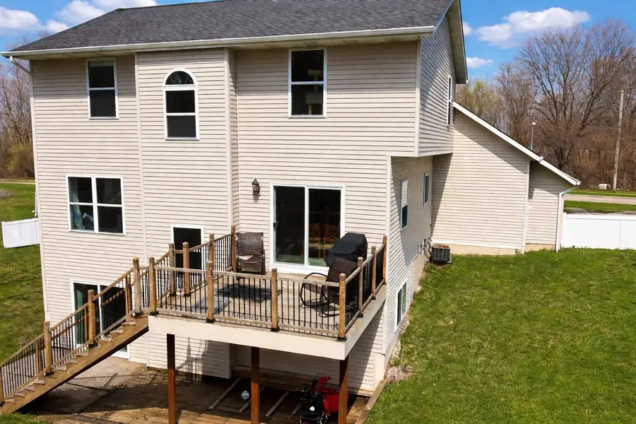 2066 52nd Street Sw, Wyoming, MI 49519 - #3