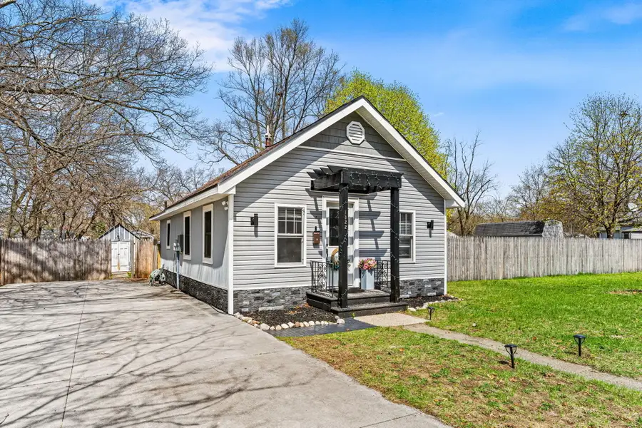 1322 Leonard Avenue, Muskegon, MI 49442 - #2