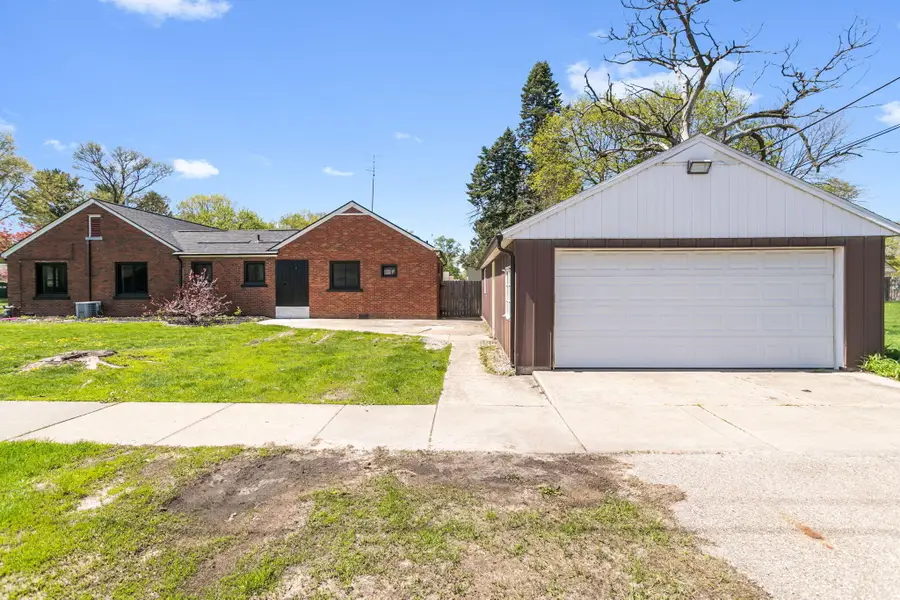 1653 Regent Street, Niles, MI 49120 - #2