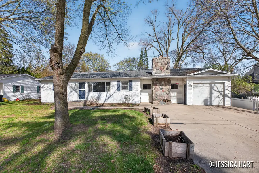 424 S Luray Street, Greenville, MI 48838 - #2