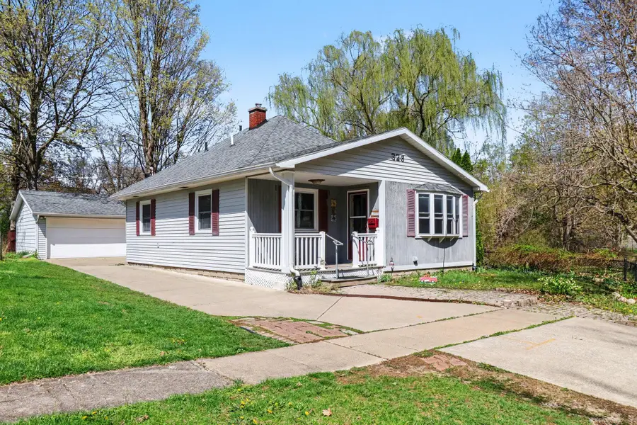 326 W Chart Street, Plainwell, MI 49080 - #2