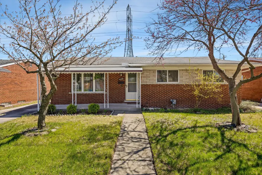 31036 Palomino Avenue, Warren, MI 48093 - #2